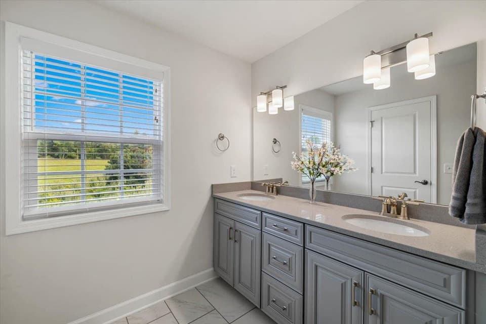 870 Jefferson Circle, photo 36 of 40