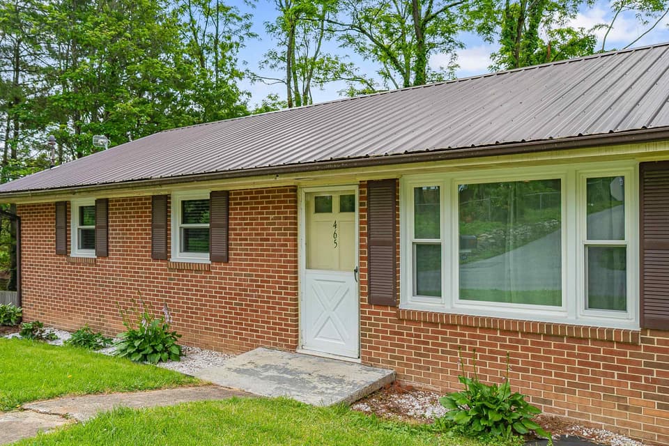 465 Montgomery Street, photo 5 of 40
