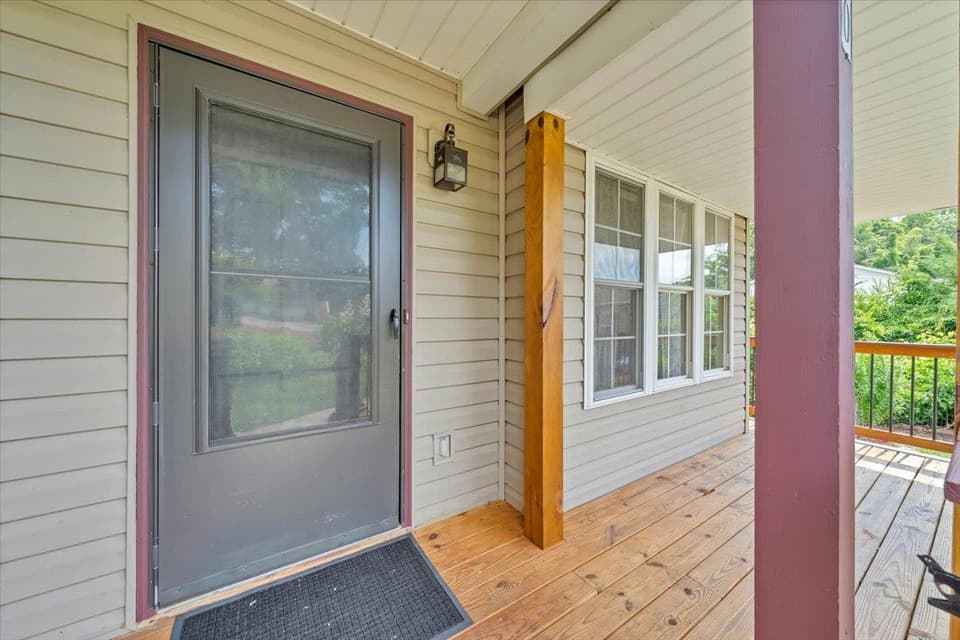 20 Wood Ridge Drive, photo 4 of 40