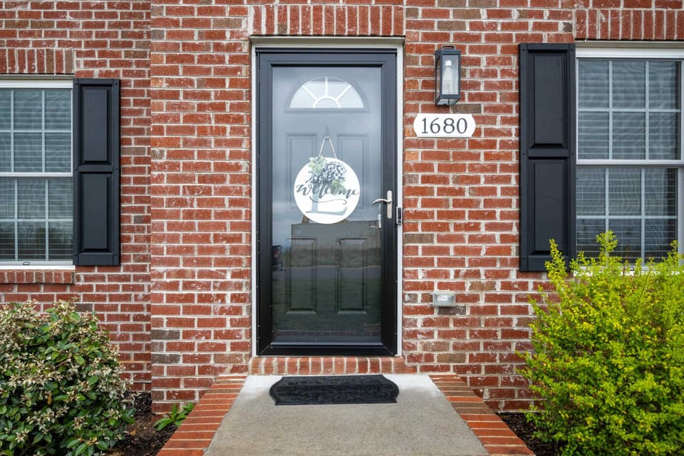 1680 Diana Drive, photo 4 of 40