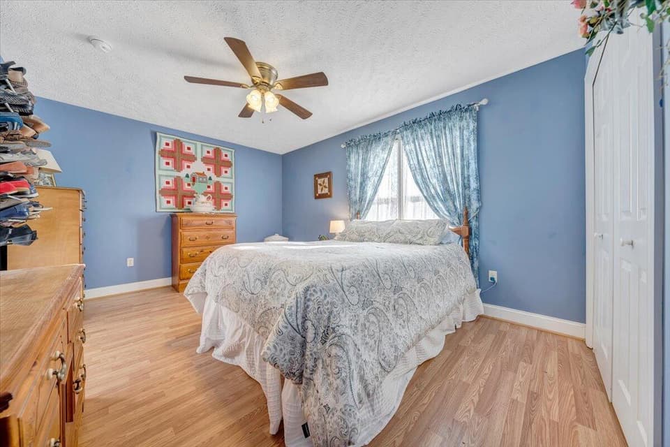 335 Willow Oak Dr NW, photo 12 of 26