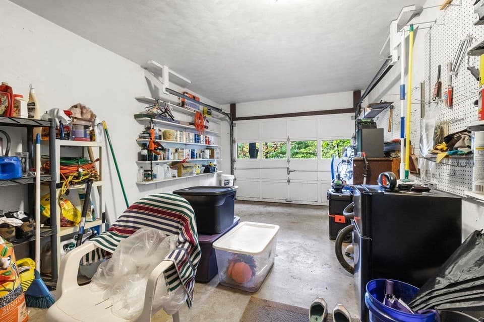 125 Edgewood Drive, photo 31 of 35