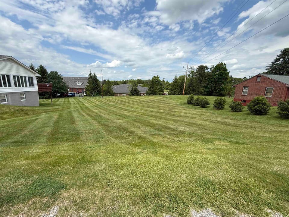 60 Ellett Road, photo 2 of 9