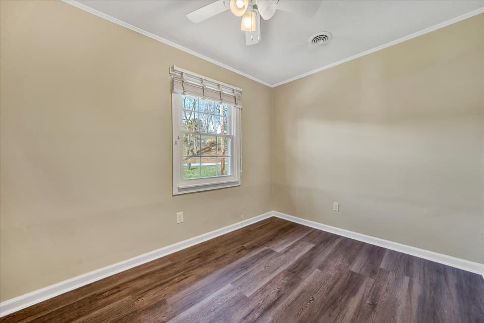 460 Chrisman Street, photo 10 of 25
