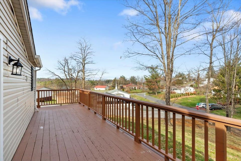 505 North Drive NE, photo 34 of 40