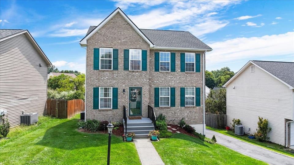 20 Camellia Lane, photo 10 of 40
