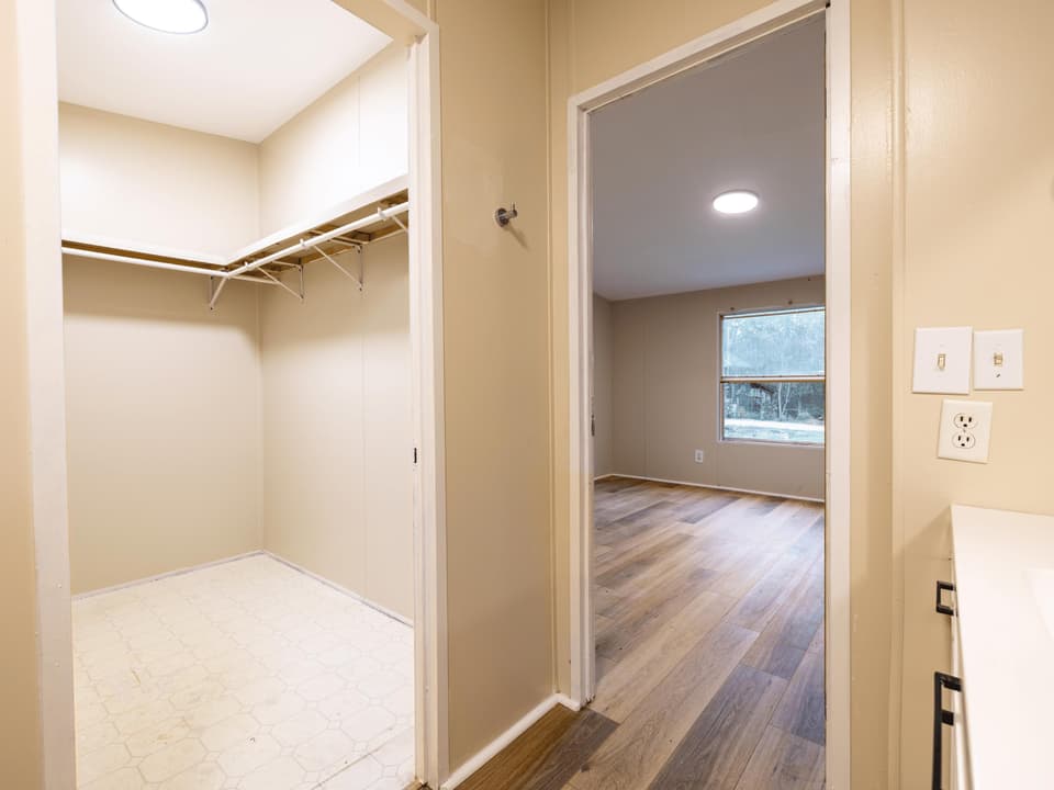 2619 Den Hill Road, photo 23 of 25