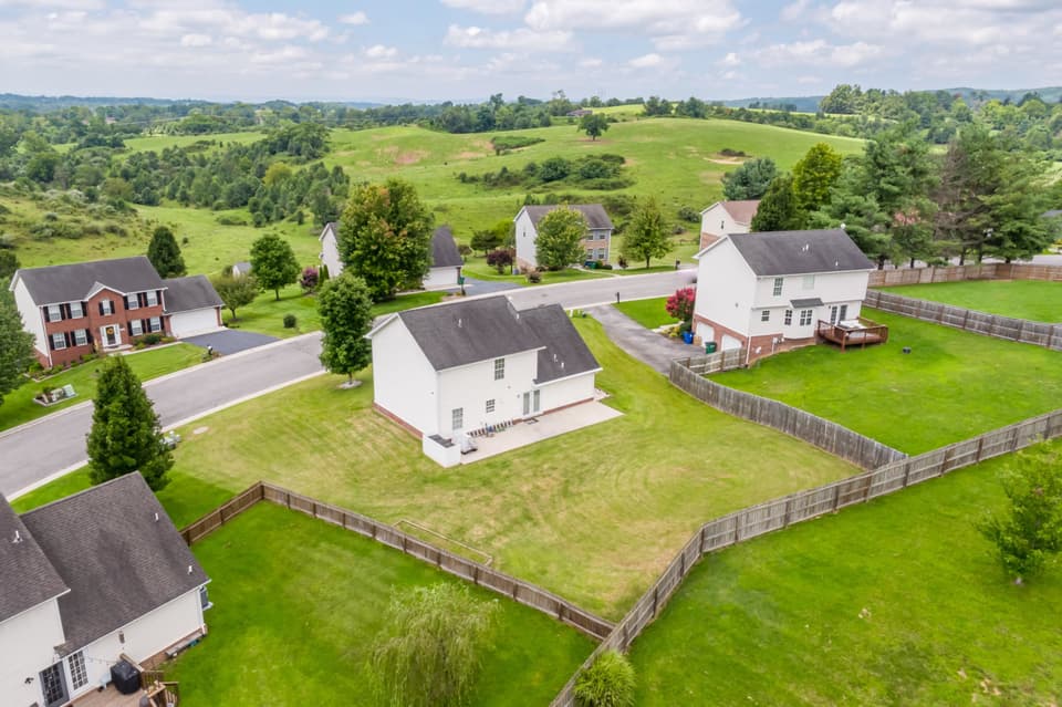 435 Majestic Drive, photo 24 of 26