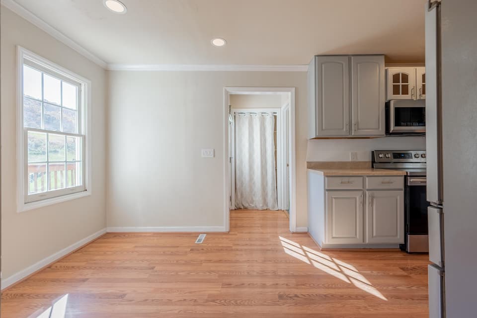 497 Canterbury Street SW, photo 28 of 40