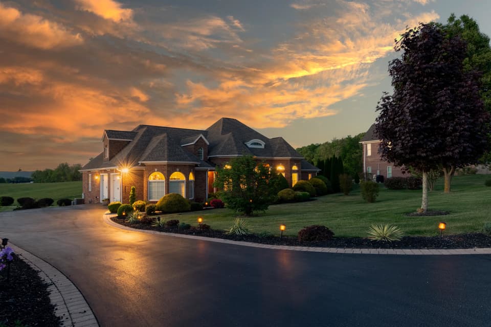 2221 Peakland Way, photo 15 of 40