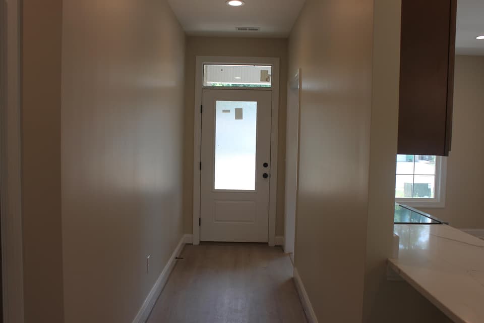 160 Vinnie Avenue, photo 6 of 14