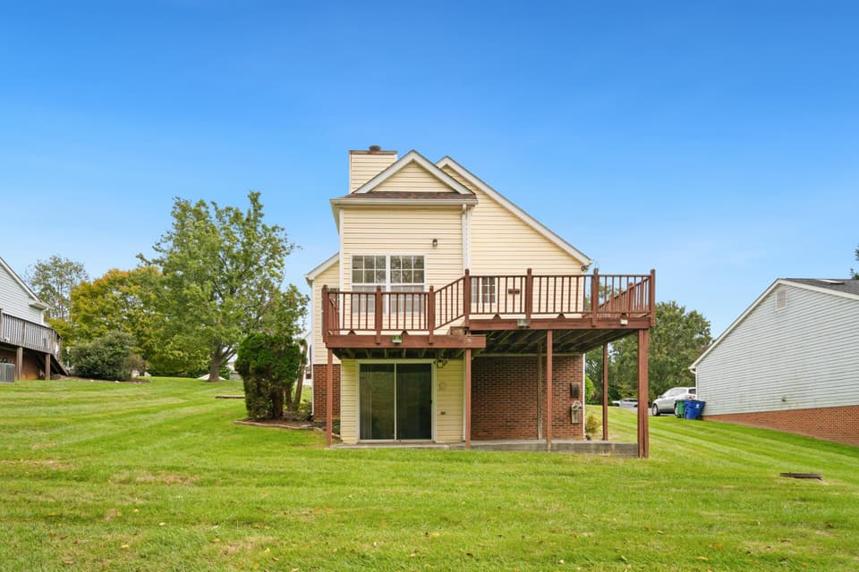 1630 Sleepy Hollow Road, photo 7 of 40