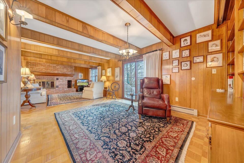 570 Summitridge Rd SW, photo 15 of 36
