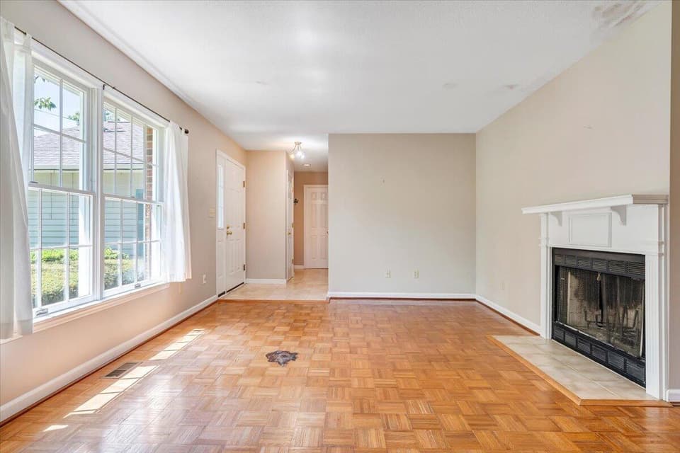 765 W Main Street, photo 8 of 40