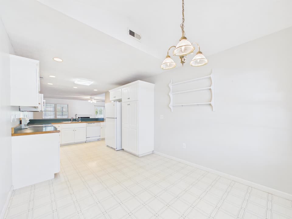 218 Wheatland Court, photo 13 of 29