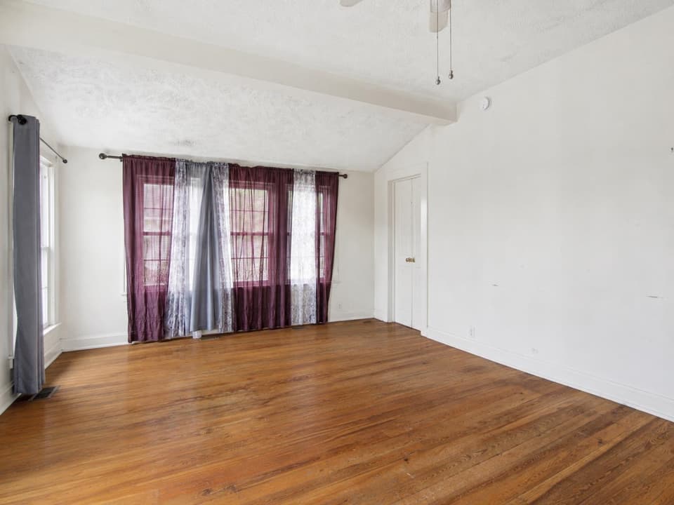 106 Roanoke Street, photo 5 of 24