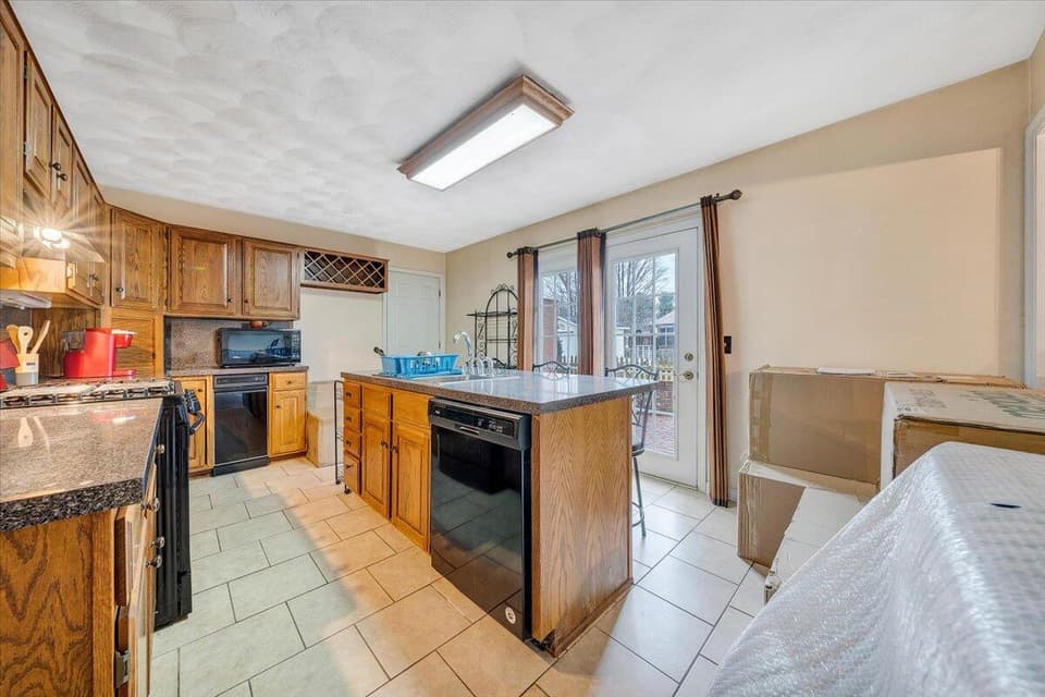 85 Scattergood Drive NE, photo 11 of 29