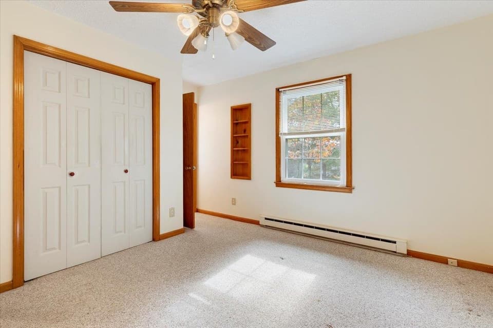 1363 Dow Street, photo 22 of 40