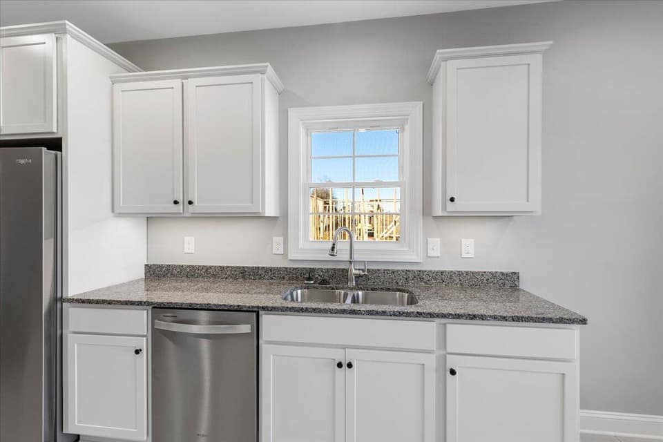 110 Vinnie Avenue NW, photo 16 of 36