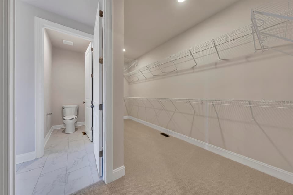 984 Round Meadow Drive, photo 17 of 39