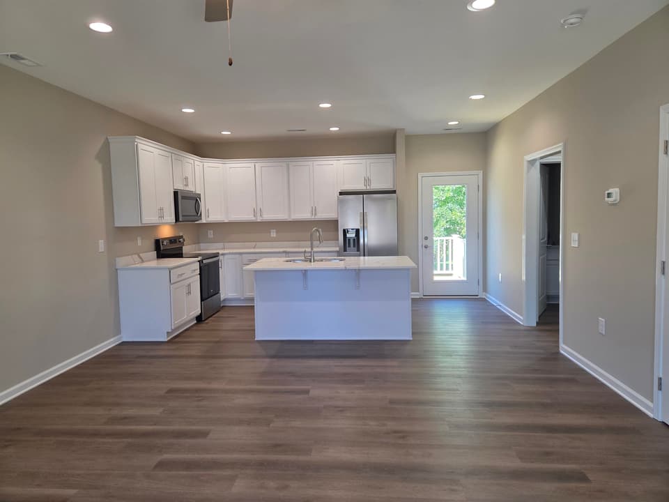 110 Craig Street, photo 13 of 40