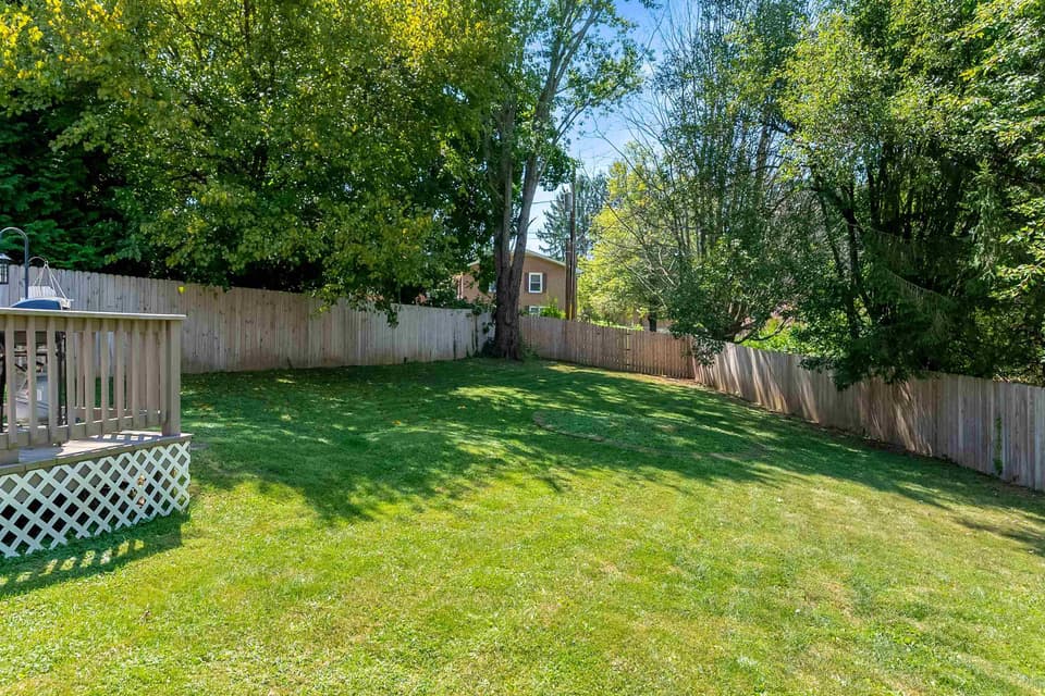 170 Briarwood Drive, photo 37 of 40