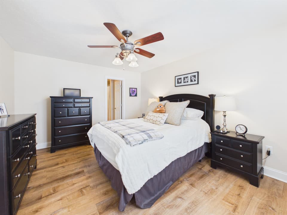 480 Gold Leaf Drive, photo 21 of 40
