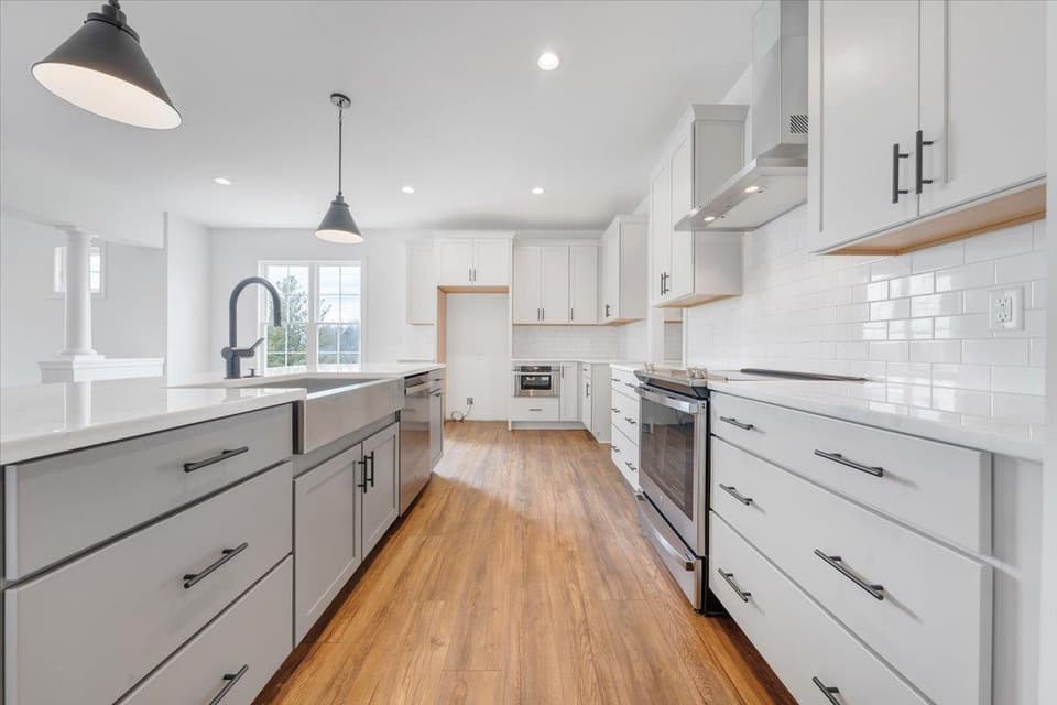 1027 Round Meadow Drive, photo 8 of 40