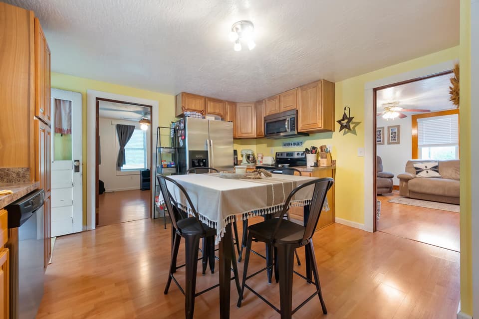 2056 Radford Road, photo 18 of 40