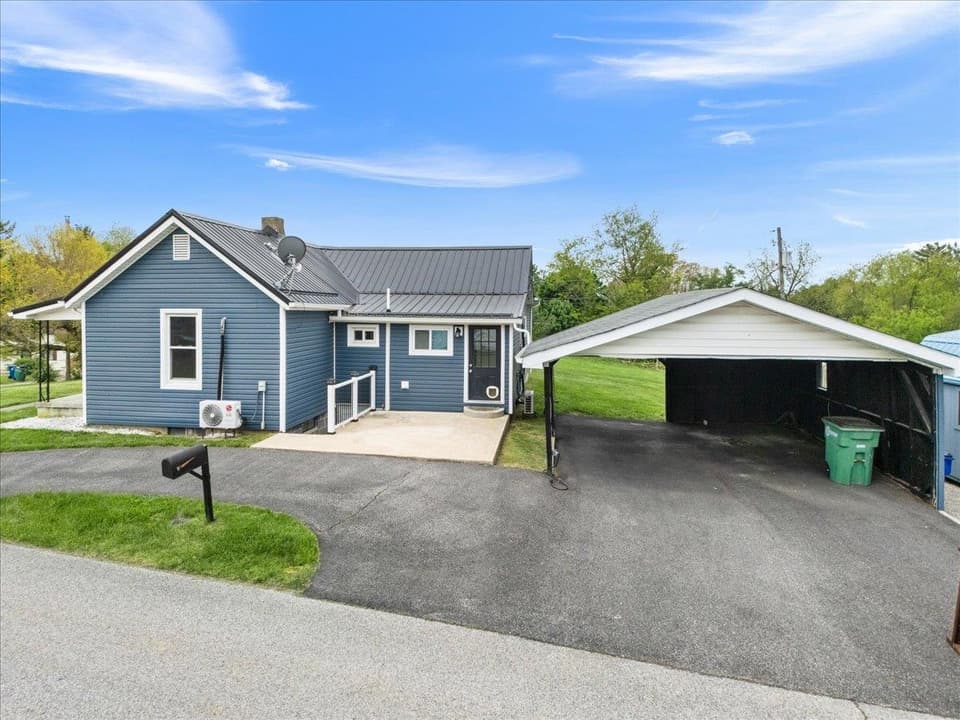 690 Harless Street, photo 38 of 40
