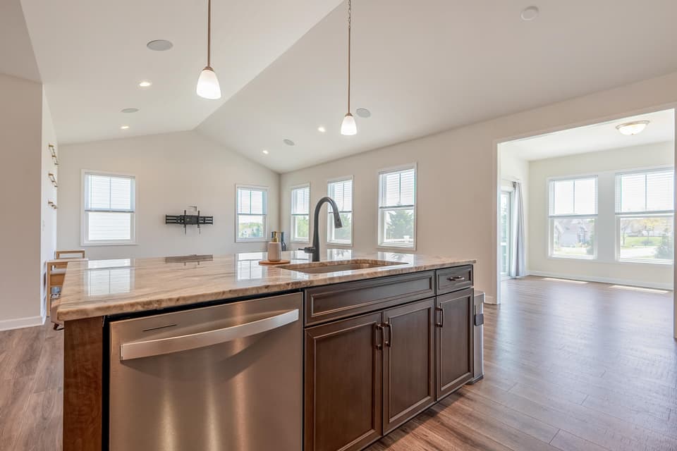 740 Jefferson Circle, photo 36 of 40