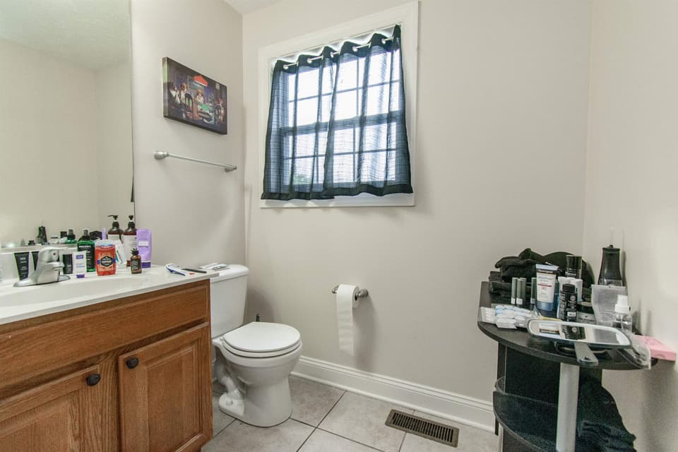 1015 Oak Tree Boulevard, photo 12 of 29