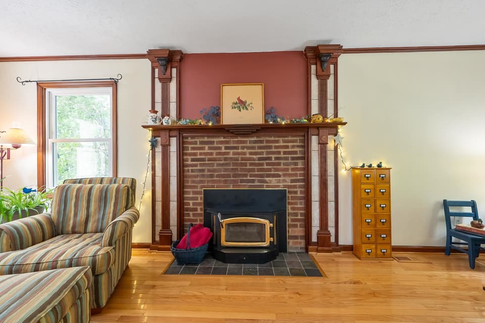 1160 Sherwood Drive, photo 21 of 40