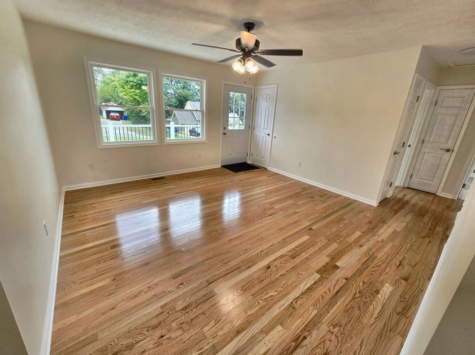 1260 King Street, photo 6 of 29