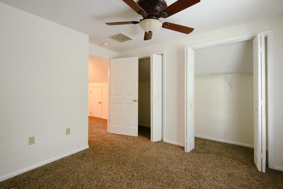 355 Overland Drive, photo 22 of 29