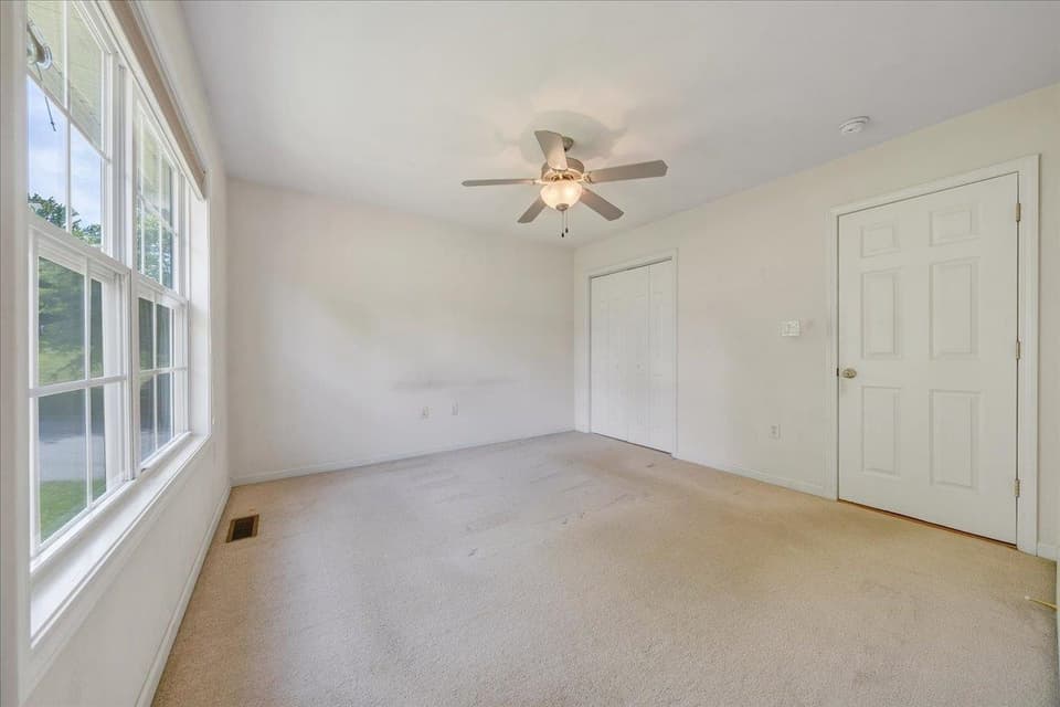 100 Wistaria Drive, photo 15 of 36