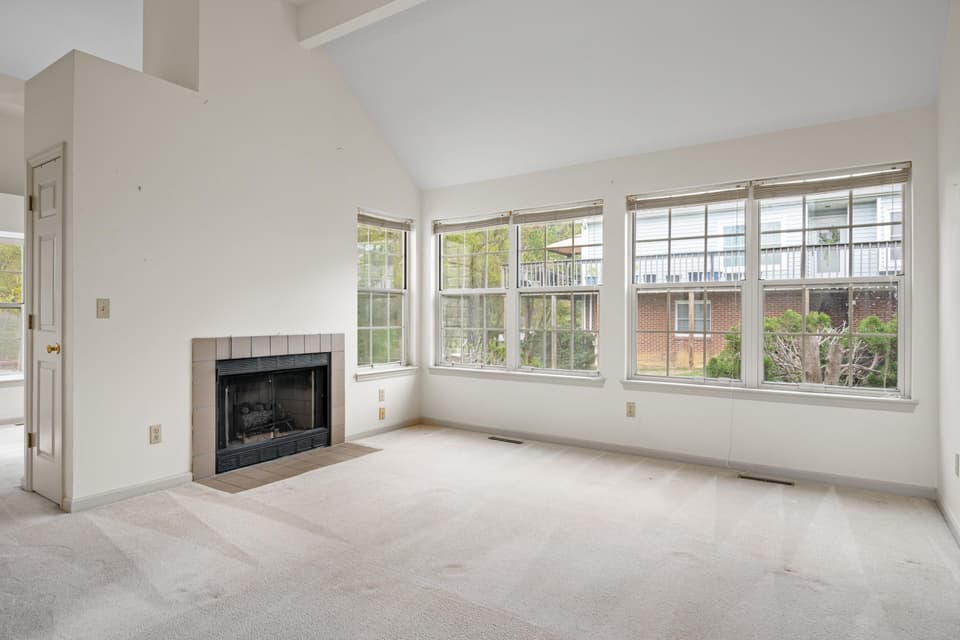 1630 Sleepy Hollow Road, photo 16 of 40