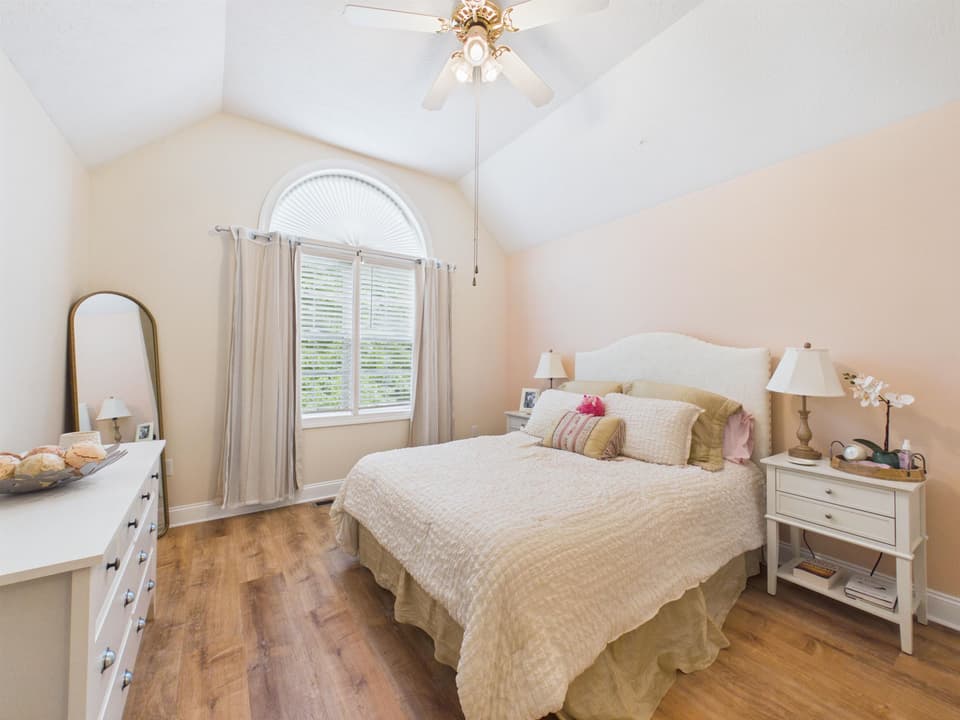 480 Gold Leaf Drive, photo 37 of 40