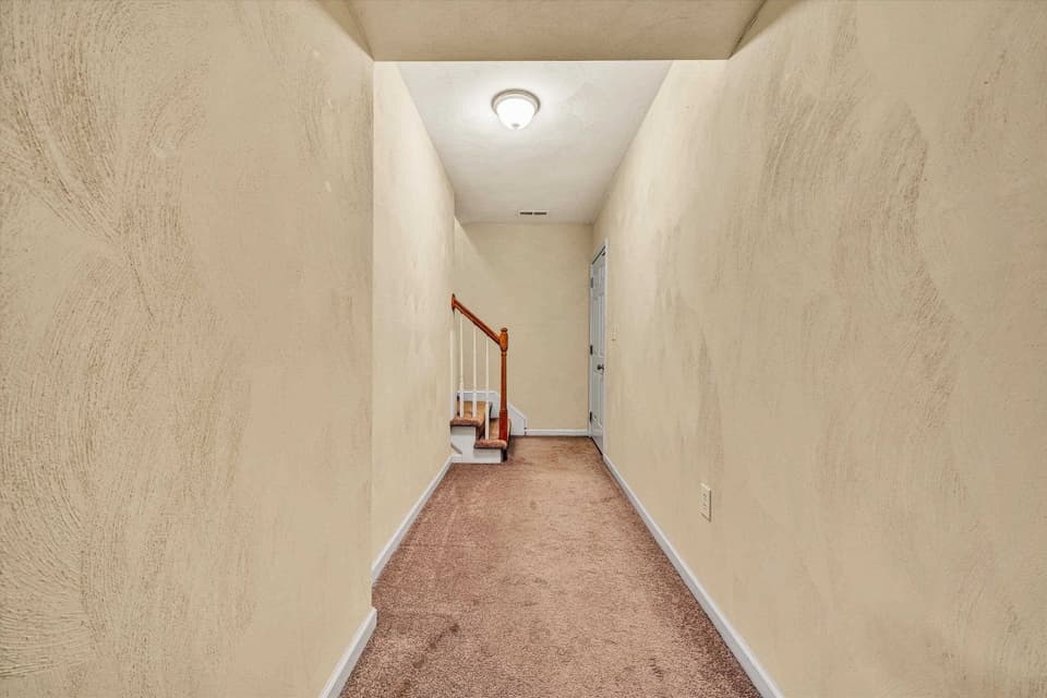 135 Wistaria Drive, photo 23 of 40