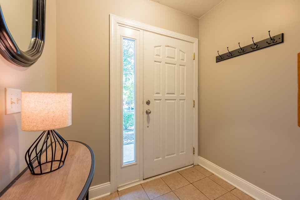 780 Oaktree Boulevard, photo 16 of 40