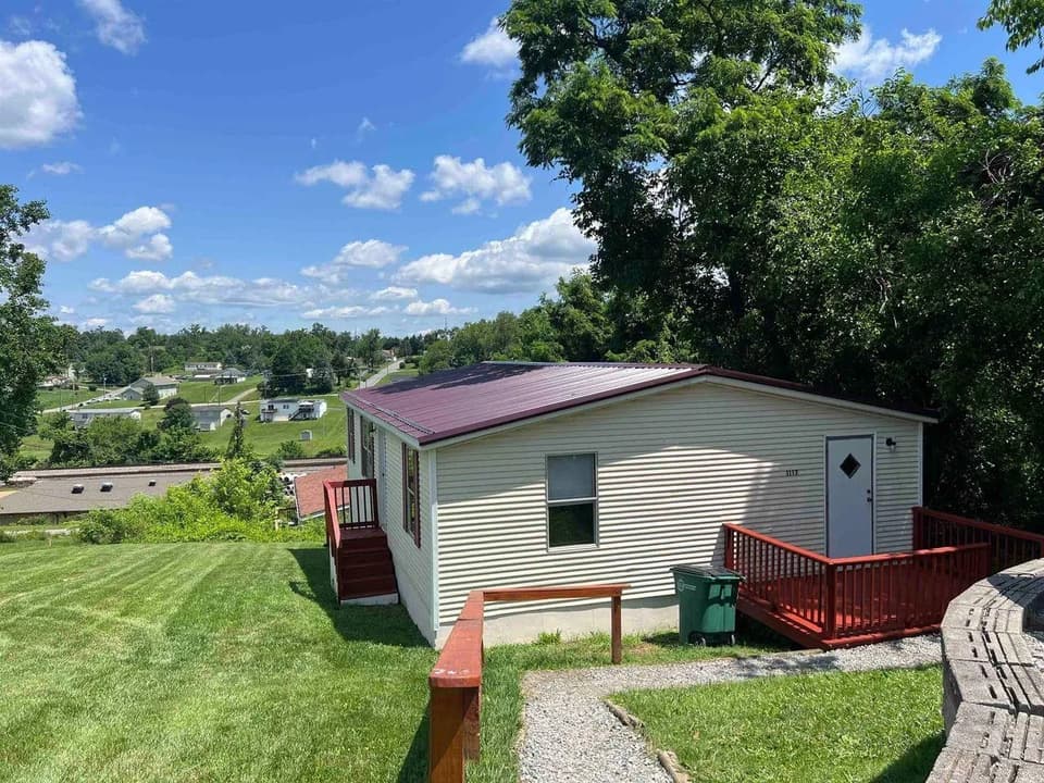 1117 Long Street, photo 2 of 21