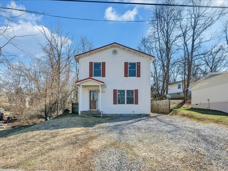 275 Depot St NE, photo 2 of 32