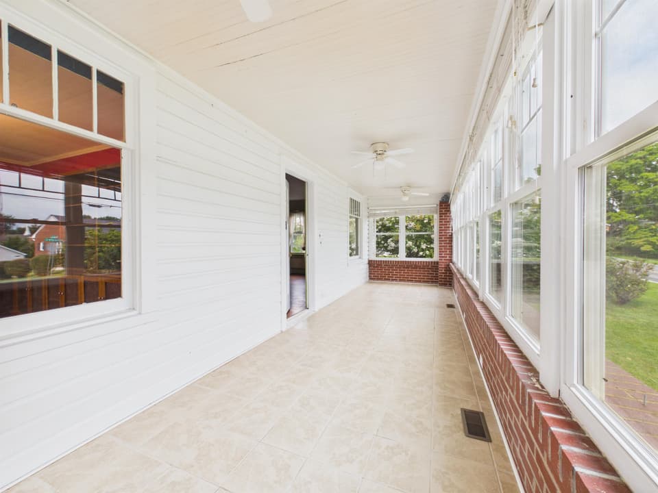 100 Alleghany Street SE, photo 13 of 40