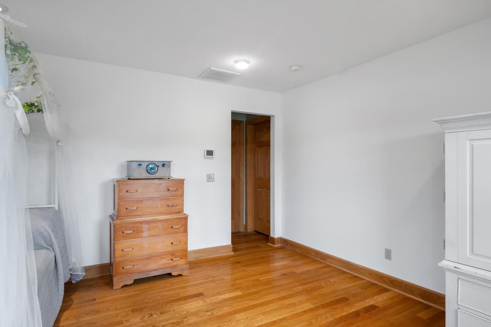 2360 Lake Vista Drive, photo 37 of 40