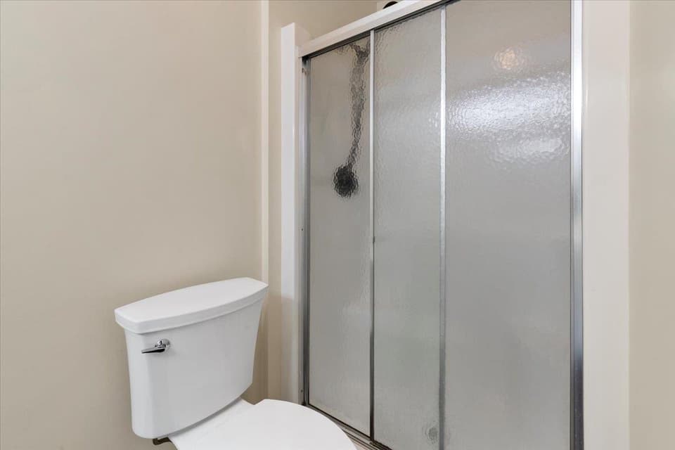 1215 Orange Leaf Court, photo 9 of 40