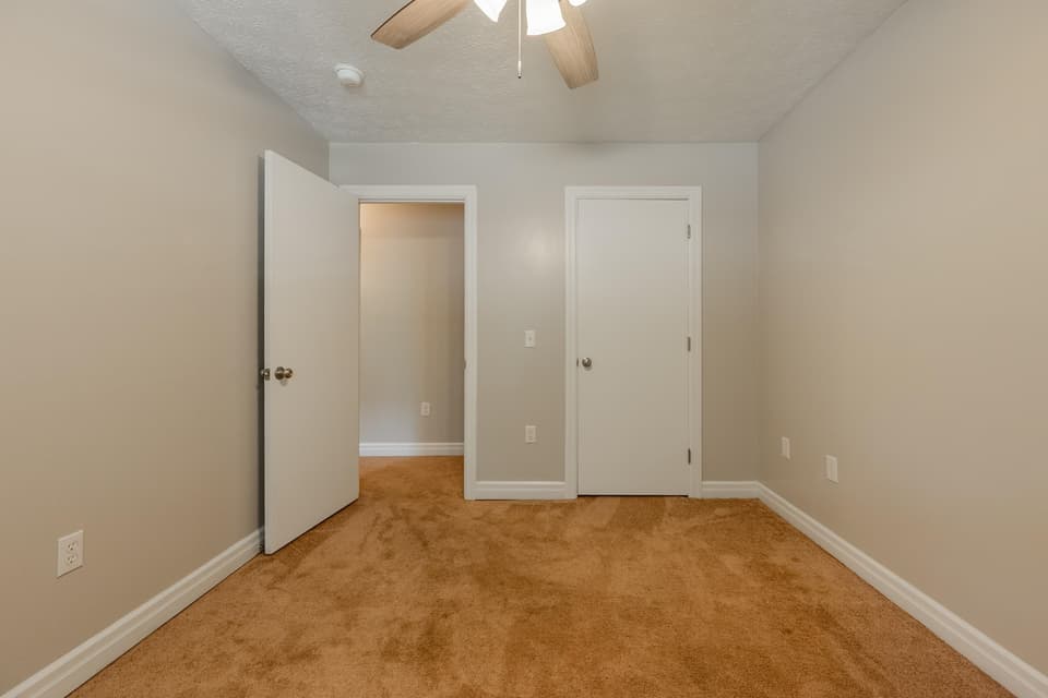 375 Warren Street, photo 28 of 40