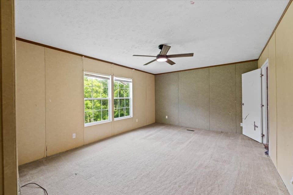 655 Peachtree Hill, photo 15 of 33