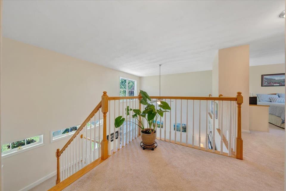1041 Green Ridge Rd, photo 13 of 40