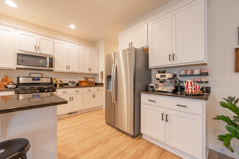 1350 Flint Drive, photo 28 of 40