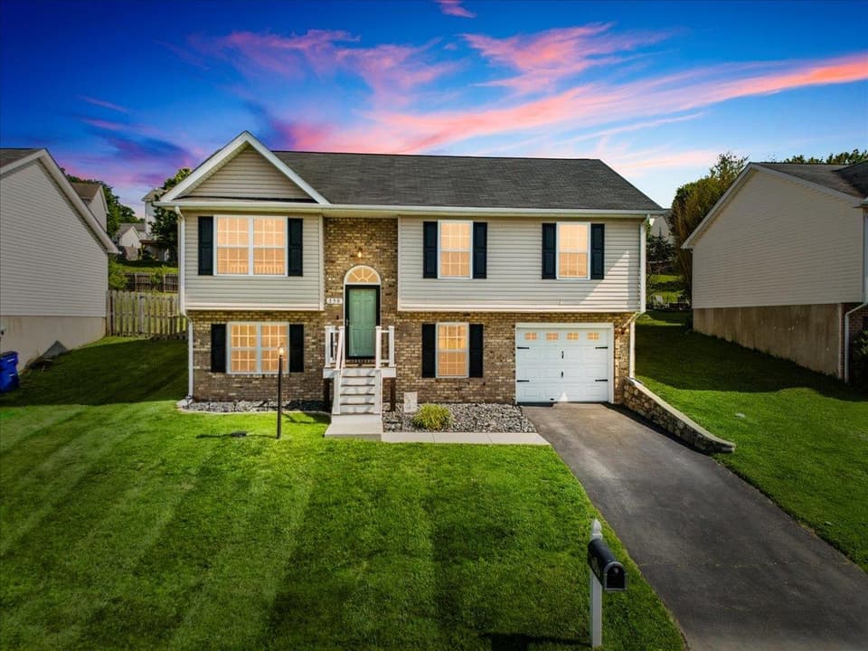 150 Sage Lane, photo 32 of 32